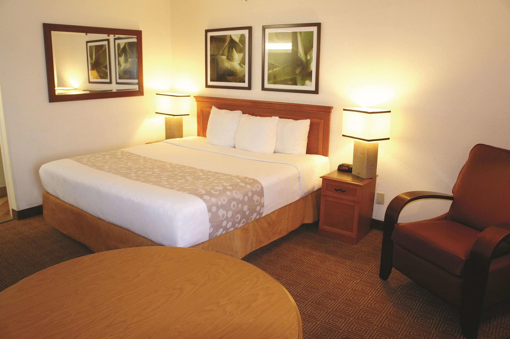 La Quinta By Wyndham Kansas North Hotel 3*