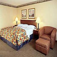 La Quinta By Wyndham Kansas North Hotel
